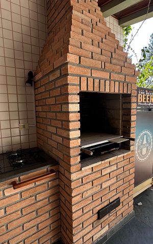 Casa de condomínio para alugar com 400m², 4 quartos e 4 vagasChurrasqueira