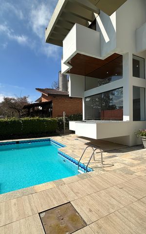 Casa de condomínio para alugar com 400m², 4 quartos e 4 vagasÁrea comum - Piscina