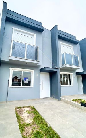 Casa à venda com 67m², 2 quartos e 1 vaga Casa à venda com 67m², 2 quartos e 1 vagaFachada