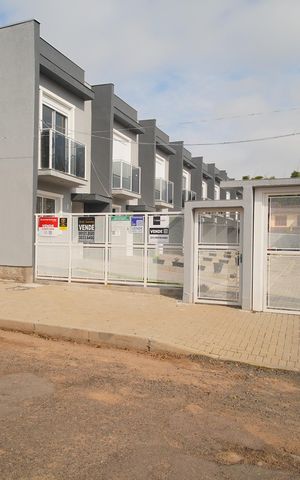 Casa à venda com 67m², 2 quartos e 1 vagaFachada