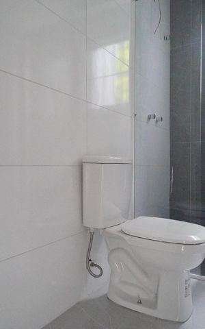 Casa de condomínio à venda com 67m², 2 quartos e 1 vagaBanheiro
