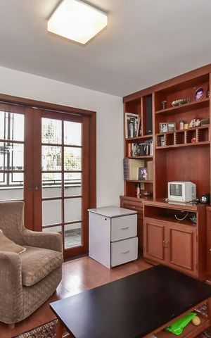 Casa à venda com 316m², 5 quartos e 4 vagasQuarto 3