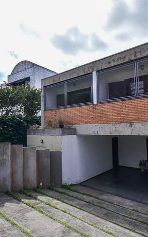 Casa à venda com 316m², 5 quartos e 4 vagasGaragem