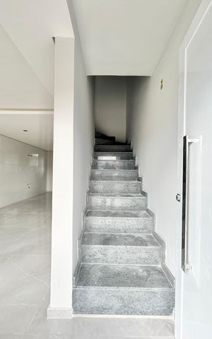 Casa à venda com 67m², 2 quartos e 1 vaga Casa à venda com 67m², 2 quartos e 1 vagaPátio
