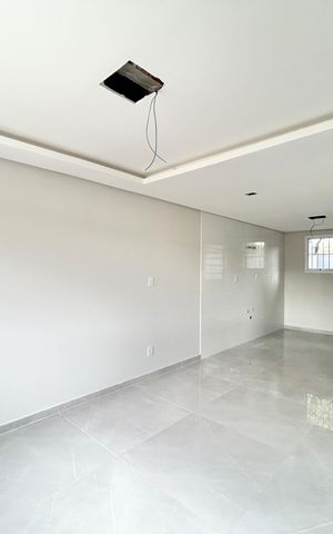 Casa à venda com 67m², 2 quartos e 1 vaga Casa à venda com 67m², 2 quartos e 1 vagaSala