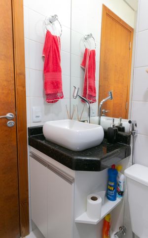 Apartamento à venda com 50m², 2 quartos e 1 vaga Apartamento à venda com 50m², 2 quartos e 1 vagaBanheiro