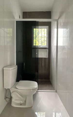 Casa à venda com 67m², 2 quartos e 1 vaga Casa à venda com 67m², 2 quartos e 1 vagaBanheiro Social