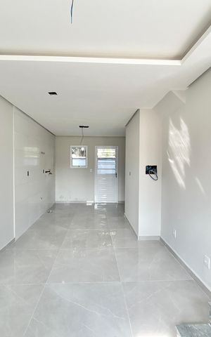 Casa à venda com 67m², 2 quartos e 1 vaga Casa à venda com 67m², 2 quartos e 1 vagaSala