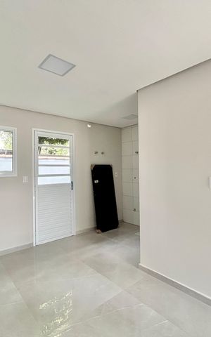 Casa à venda com 67m², 2 quartos e 1 vaga Casa à venda com 67m², 2 quartos e 1 vagaÁrea de Serviço
