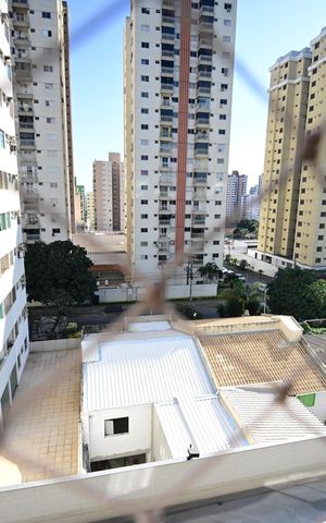 Apartamento à venda com 58m², 2 quartos e 1 vaga Apartamento à venda com 58m², 2 quartos e 1 vagaVaranda