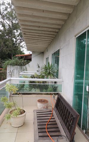 Casa à venda com 356m², 5 quartos e 3 vagasVaranda
