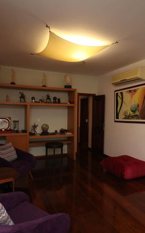 Casa à venda com 356m², 5 quartos e 3 vagasSala 2