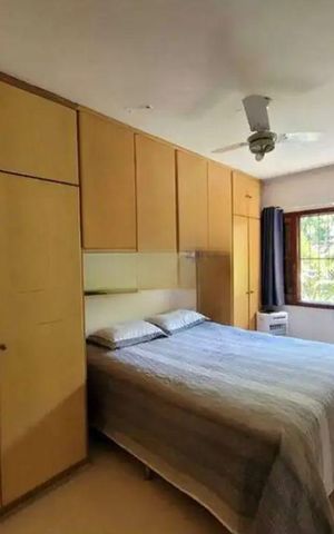 Casa à venda com 274m², 6 quartos e 5 vagas Casa à venda com 274m², 6 quartos e 5 vagasQuarto