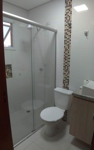 Apartamento à venda com 50m², 2 quartos e 2 vagas Apartamento à venda com 50m², 2 quartos e 2 vagasBanheiro