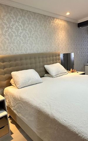 Apartamento à venda com 300m², 4 quartos e 2 vagas Apartamento à venda com 300m², 4 quartos e 2 vagasQuarto 4