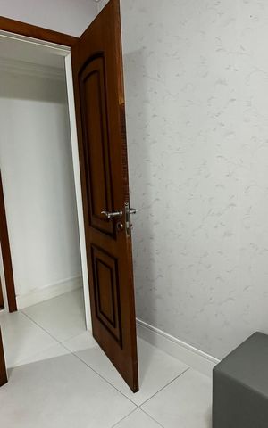 Apartamento à venda com 300m², 4 quartos e 2 vagas Apartamento à venda com 300m², 4 quartos e 2 vagasQuarto 2