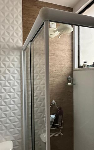 Apartamento à venda com 300m², 4 quartos e 2 vagas Apartamento à venda com 300m², 4 quartos e 2 vagasBanheiro cobertura