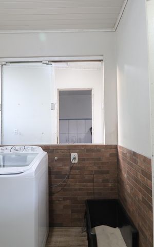 Casa à venda com 130m², 4 quartos e 2 vagaslavanderia
