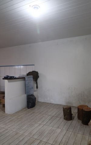Casa à venda com 130m², 4 quartos e 2 vagasSala/casa fundos