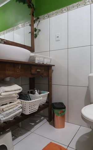 Casa à venda com 130m², 4 quartos e 2 vagasBanheiro 2