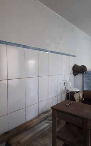 Casa à venda com 130m², 4 quartos e 2 vagasCozinha/casa fundos