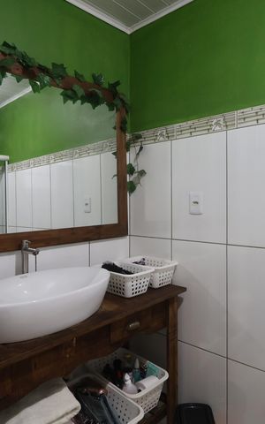 Casa à venda com 130m², 4 quartos e 2 vagasBanheiro 2