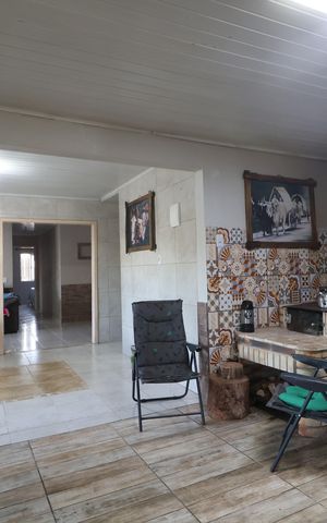 Casa à venda com 130m², 4 quartos e 2 vagasCozinha - Armários