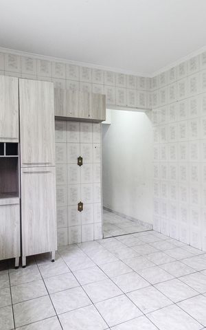 Casa para alugar com 110m², 3 quartos e 2 vagas Casa para alugar com 110m², 3 quartos e 2 vagasCozinha