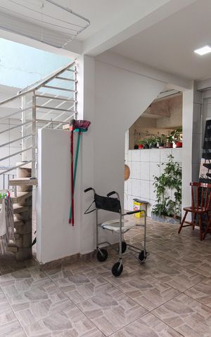 Casa para alugar com 110m², 3 quartos e 2 vagas Casa para alugar com 110m², 3 quartos e 2 vagasÁrea de Serviço