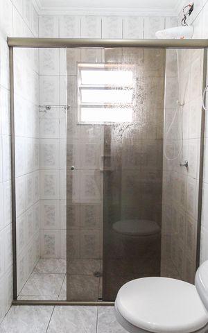 Casa para alugar com 110m², 3 quartos e 2 vagas Casa para alugar com 110m², 3 quartos e 2 vagasBanheiro