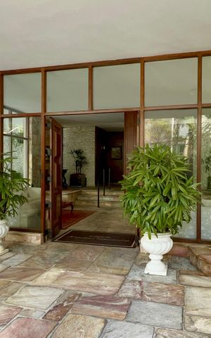 Apartamento para alugar com 100m², 2 quartos e sem vaga Apartamento para alugar com 100m², 2 quartos e sem vagaEntrada