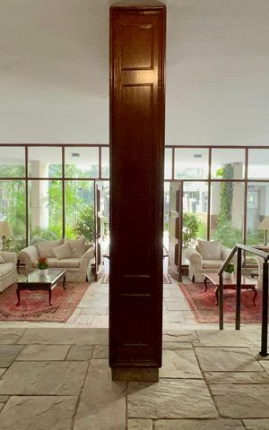 Apartamento para alugar com 100m², 2 quartos e sem vaga Apartamento para alugar com 100m², 2 quartos e sem vagaHall de entrada
