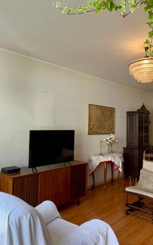 Apartamento para alugar com 100m², 2 quartos e sem vaga Apartamento para alugar com 100m², 2 quartos e sem vagaSala de TV