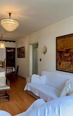 Apartamento para alugar com 100m², 2 quartos e sem vaga Apartamento para alugar com 100m², 2 quartos e sem vagaSala de TV