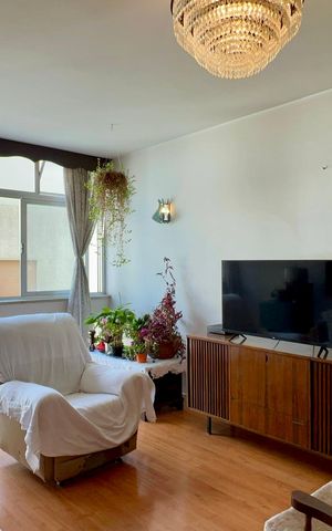Apartamento para alugar com 100m², 2 quartos e sem vaga Apartamento para alugar com 100m², 2 quartos e sem vagaSala de TV