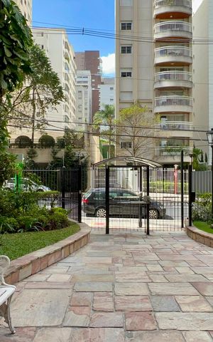 Apartamento para alugar com 100m², 2 quartos e sem vaga Apartamento para alugar com 100m², 2 quartos e sem vagaEntrada