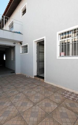 Casa para alugar com 271m², 6 quartos e 5 vagasQuintal