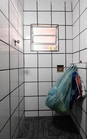 Casa para alugar com 271m², 6 quartos e 5 vagasBanheiro de Serviço