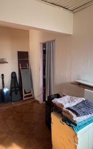 Casa à venda com 360m², 3 quartos e 3 vagas Casa à venda com 360m², 3 quartos e 3 vagasEdícula