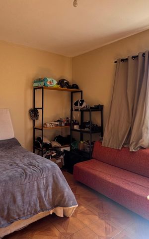 Casa à venda com 360m², 3 quartos e 3 vagas Casa à venda com 360m², 3 quartos e 3 vagasQuarto 2