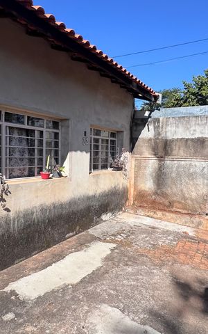 Casa à venda com 360m², 3 quartos e 3 vagas Casa à venda com 360m², 3 quartos e 3 vagasGaragem