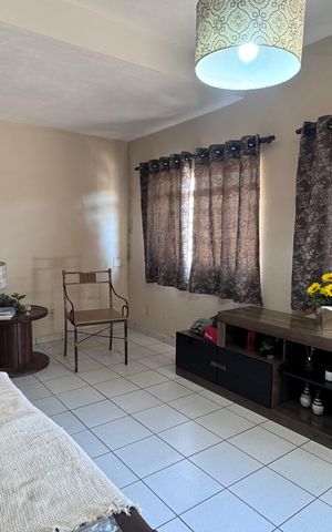 Casa à venda com 360m², 3 quartos e 3 vagas Casa à venda com 360m², 3 quartos e 3 vagasSala
