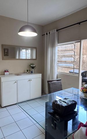 Casa à venda com 360m², 3 quartos e 3 vagas Casa à venda com 360m², 3 quartos e 3 vagasSala de Jantar