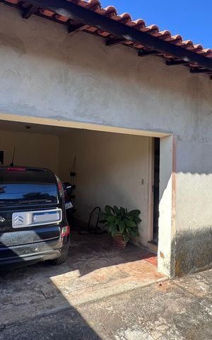 Casa à venda com 360m², 3 quartos e 3 vagas Casa à venda com 360m², 3 quartos e 3 vagasGaragem