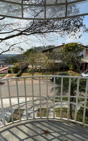 Casa de condomínio para alugar com 326m², 4 quartos e 6 vagasQuarto 1