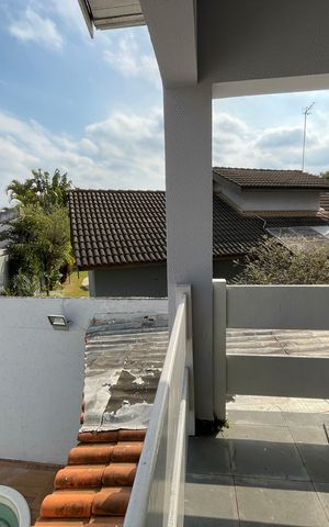Casa de condomínio para alugar com 326m², 4 quartos e 6 vagasVaranda Da Suíte 1