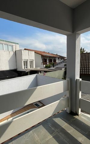Casa de condomínio para alugar com 326m², 4 quartos e 6 vagasVaranda Da Suíte 1
