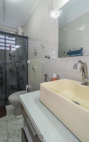 Apartamento à venda com 76m², 2 quartos e sem vagaBanheiro