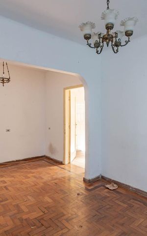 Casa à venda com 175m², 2 quartos e 2 vagasSala