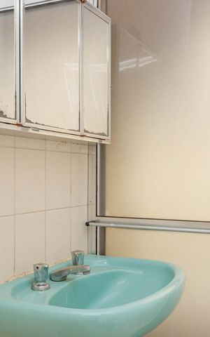 Casa à venda com 175m², 2 quartos e 2 vagasBanheiro